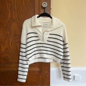 Abercrombie Soft AF cropped half zip sweater